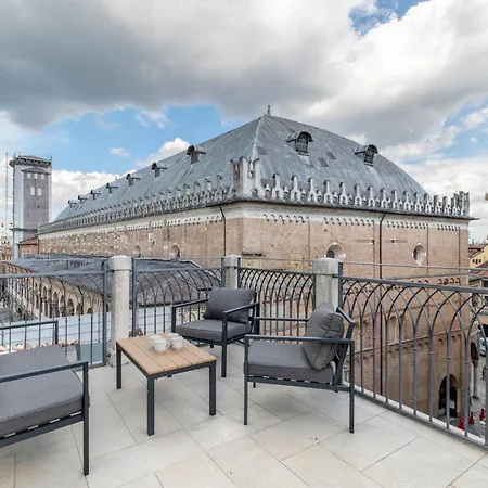 La Terrazza Sulle Piazze - Centro Storico 아파트 *