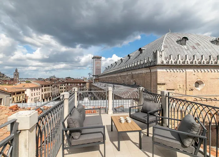 La Terrazza Sulle Piazze - Centro Storico